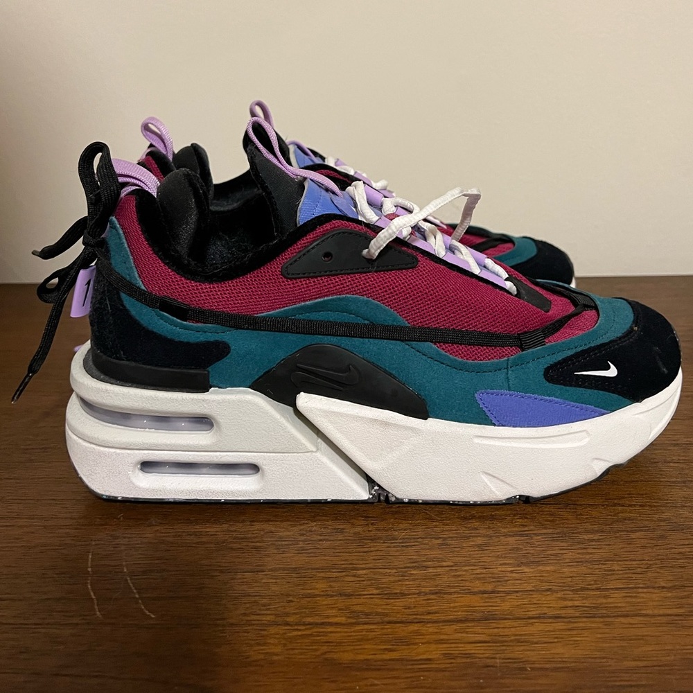 Women’s Nike Air Max Furyosa “Night Green” - Size 11